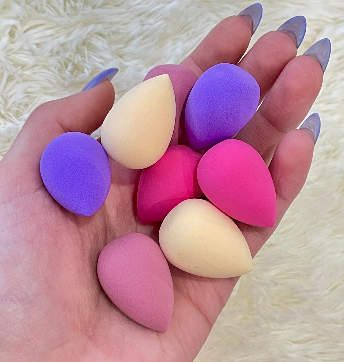 Mini beauty blender