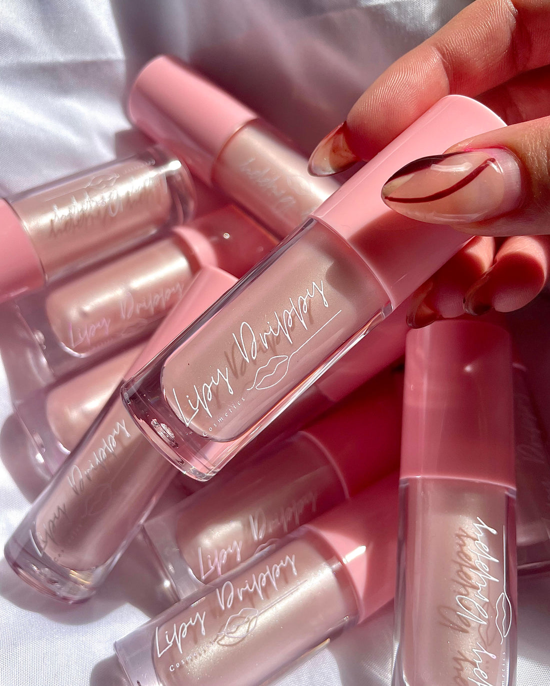 Introducing the Color-Changing Marshmello Gloss: A Fun Twist to Your Lip Game